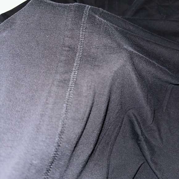 Express black tee - Picture 4 of 5